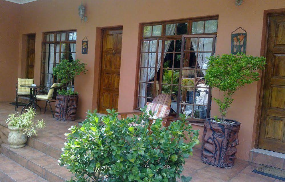 Harmony Guesthouse Mbombela Esterno foto
