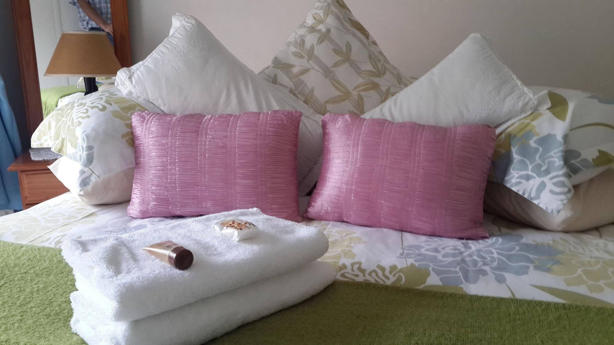 Harmony Guesthouse Mbombela Esterno foto